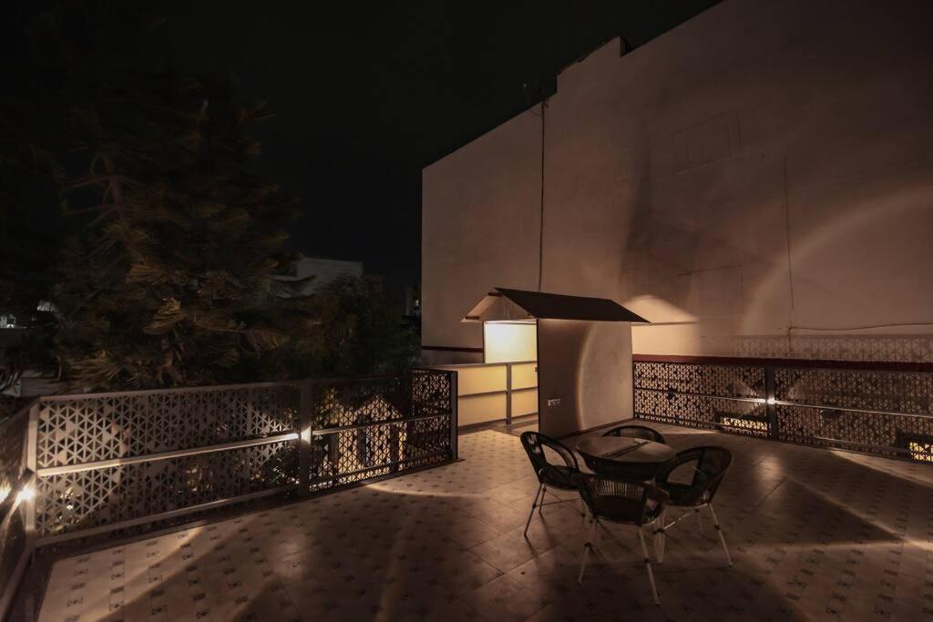 Saiba Outhouse- 4 Bed Room- Pool- Theatre- Partyhall- Garden & Terrace Sitting Area جايبور المظهر الخارجي الصورة