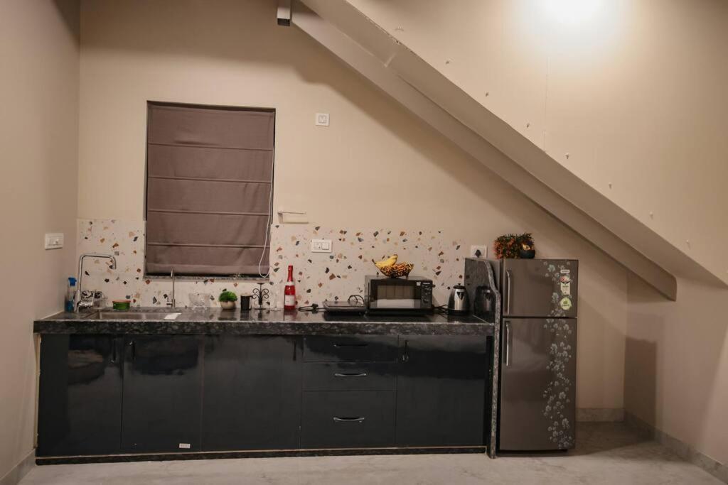 Saiba Outhouse- 4 Bed Room- Pool- Theatre- Partyhall- Garden & Terrace Sitting Area جايبور المظهر الخارجي الصورة