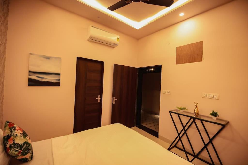Saiba Outhouse- 4 Bed Room- Pool- Theatre- Partyhall- Garden & Terrace Sitting Area جايبور المظهر الخارجي الصورة