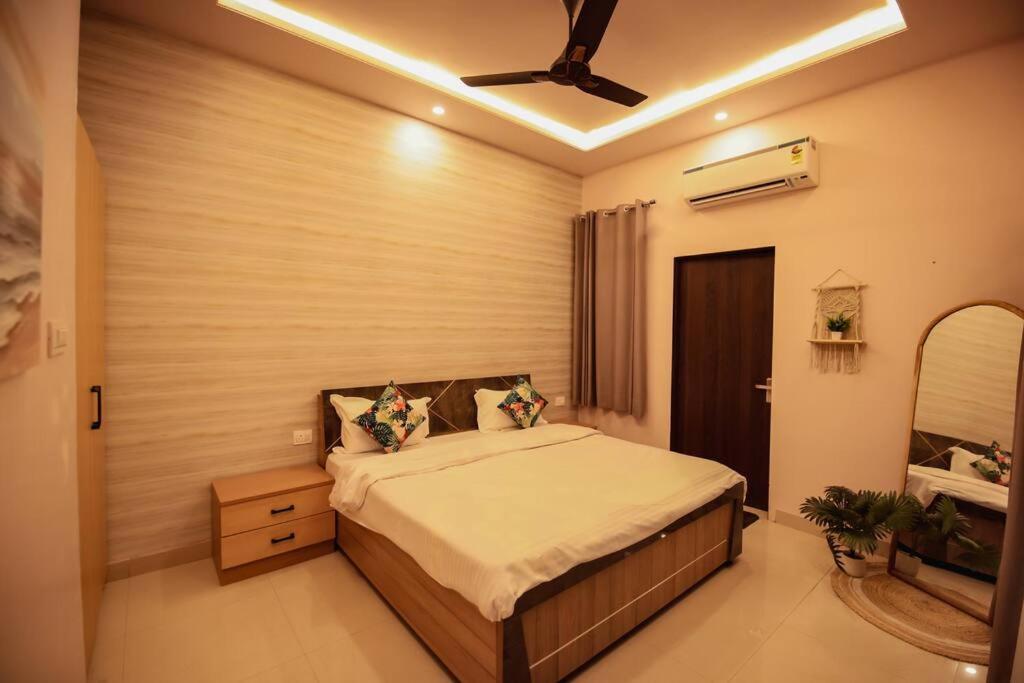 Saiba Outhouse- 4 Bed Room- Pool- Theatre- Partyhall- Garden & Terrace Sitting Area جايبور المظهر الخارجي الصورة