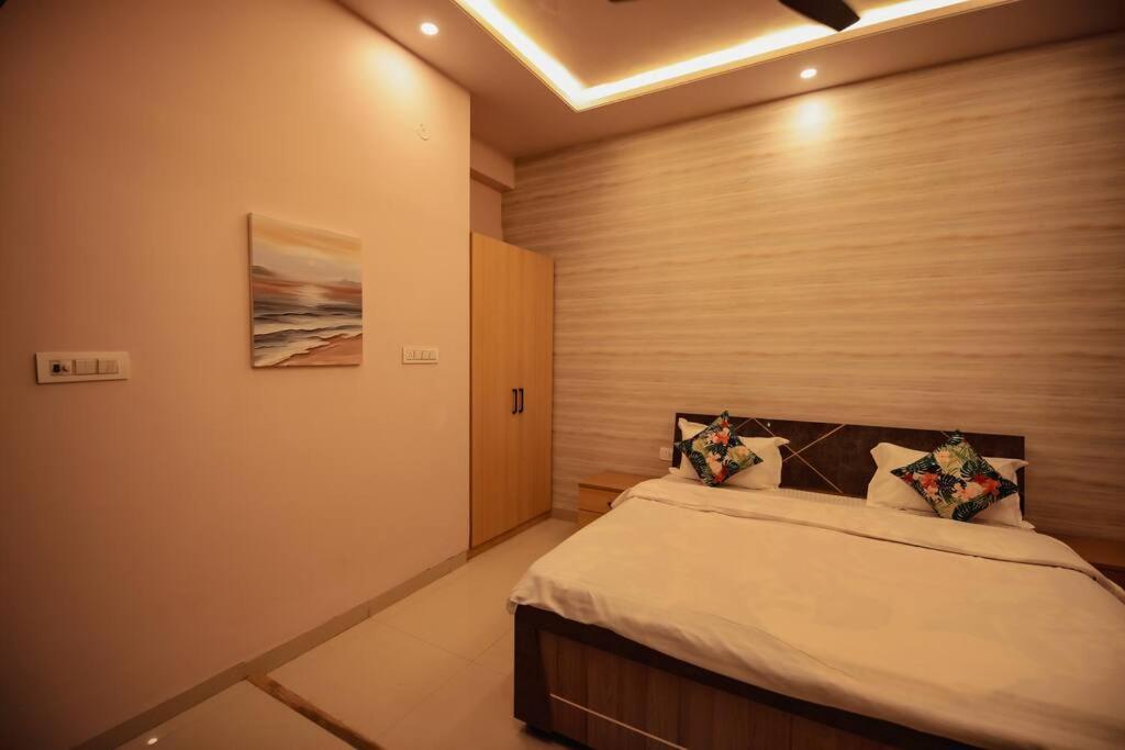 Saiba Outhouse- 4 Bed Room- Pool- Theatre- Partyhall- Garden & Terrace Sitting Area جايبور المظهر الخارجي الصورة