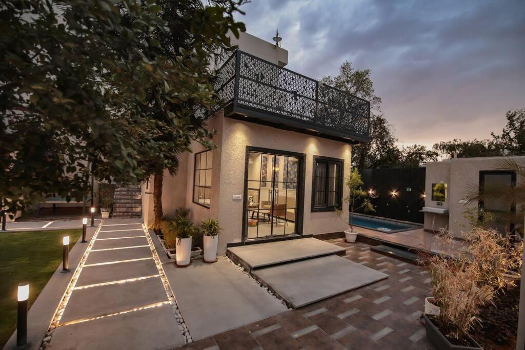 Saiba Outhouse- 4 Bed Room- Pool- Theatre- Partyhall- Garden & Terrace Sitting Area جايبور المظهر الخارجي الصورة